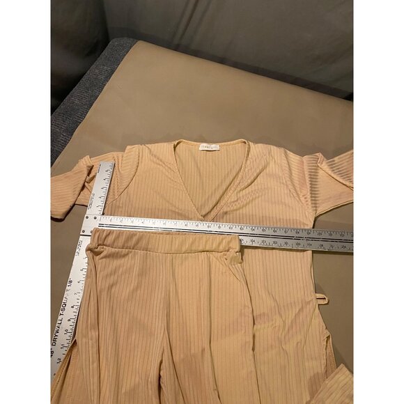 Femme Luxe Ribbed Beige Lounge Set M V Neck Top Long Sleeves Elastic Waist Pants - Picture 5 of 7